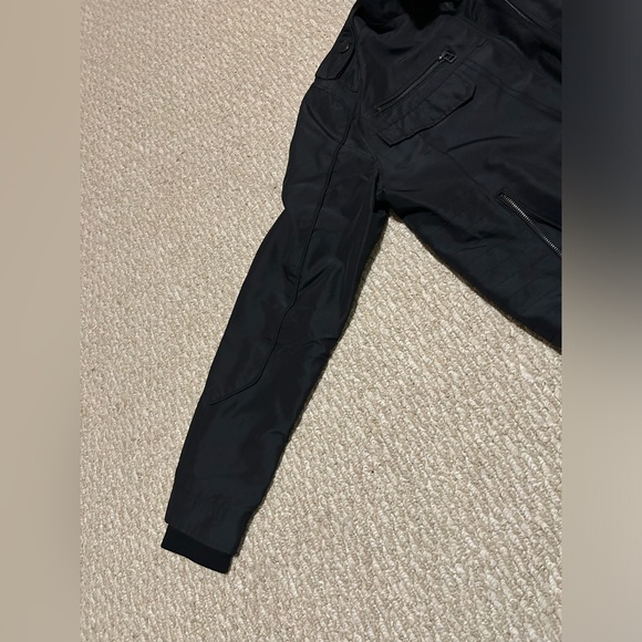 COPY - Urban Heritage Jacket - Picture 4 of 9